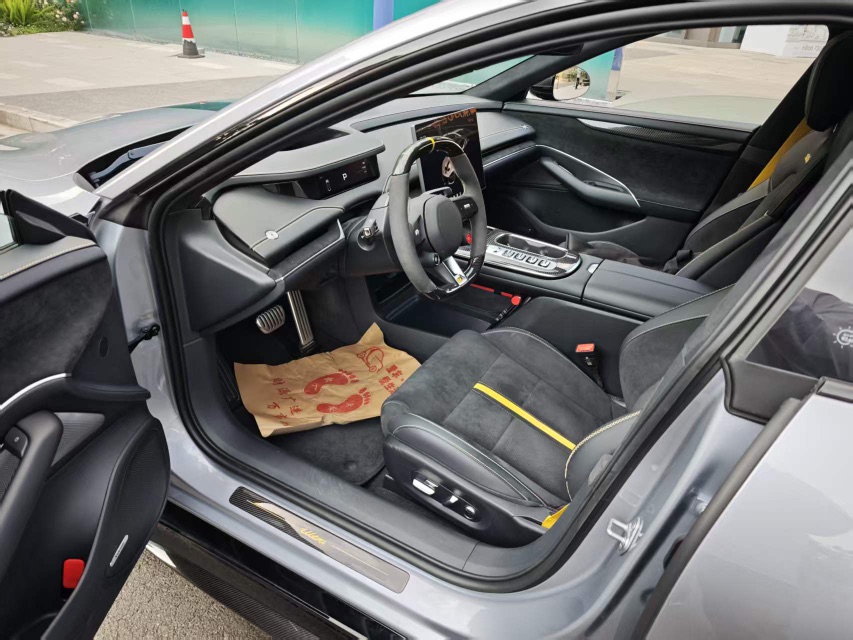 MI SU7 Ultra 2025 #5 MI SU7 Ultra 2025 car image #5
