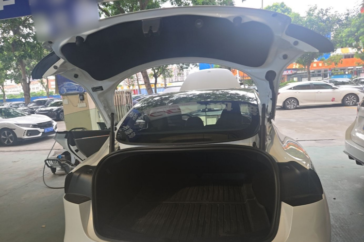 Tesla Model 3 2024 #21 Tesla Model 3 2024 car image #21