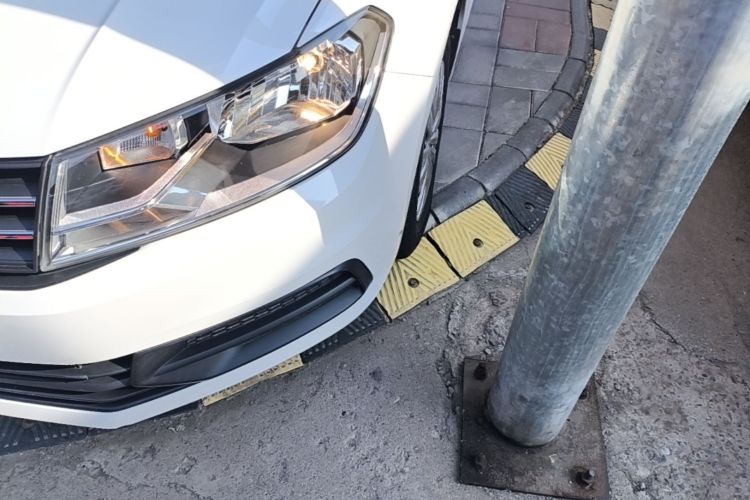 Volkswagen Santana 2019 car image #23