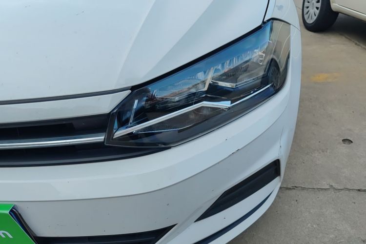 Volkswagen Polo 2019 car image #23