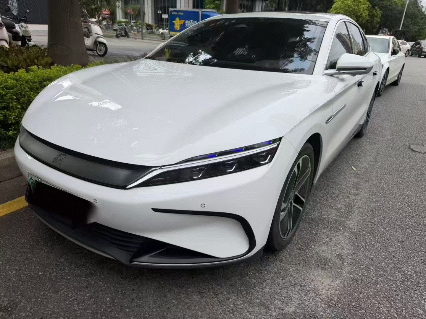 BYD Han 2023 car image 