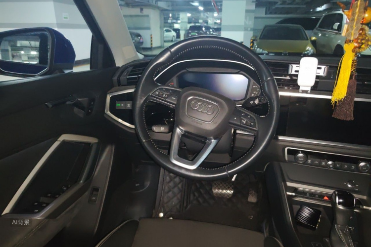Audi Q3 2019 #12 Audi Q3 2019 car image #12