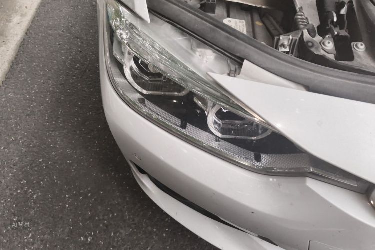 BMW 3 Series 2017 #8 BMW 3 Series 2017 car image #8
