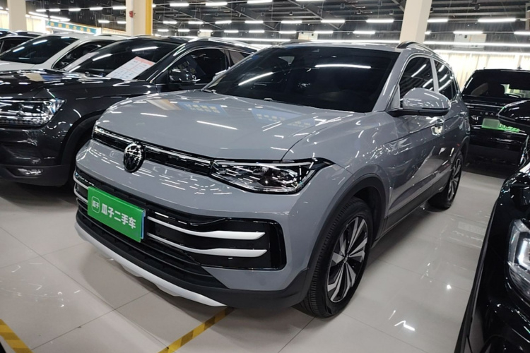 Volkswagen Tharu 2025 car image #2