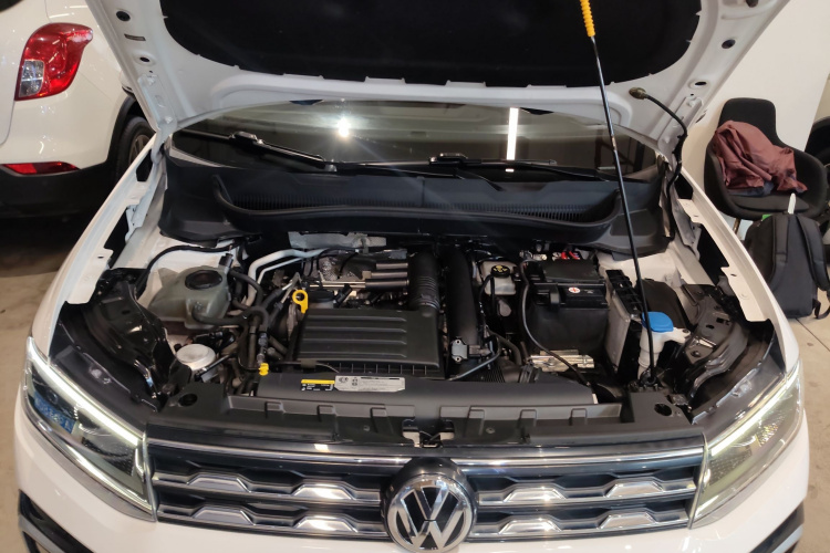 Volkswagen T-Cross 2020 car image #28