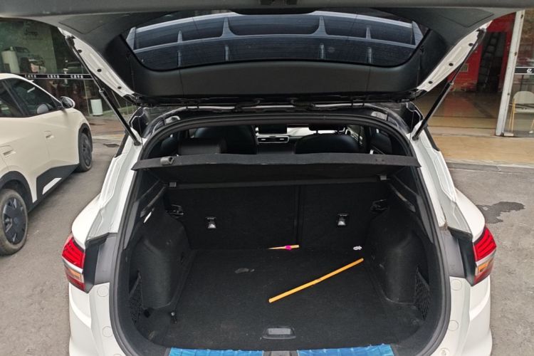 GEELY Coolray 2019 immagine di auto #19