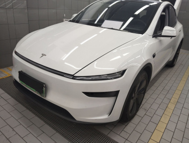 Tesla Model Y 2025 Tesla Model Y 2025 car image