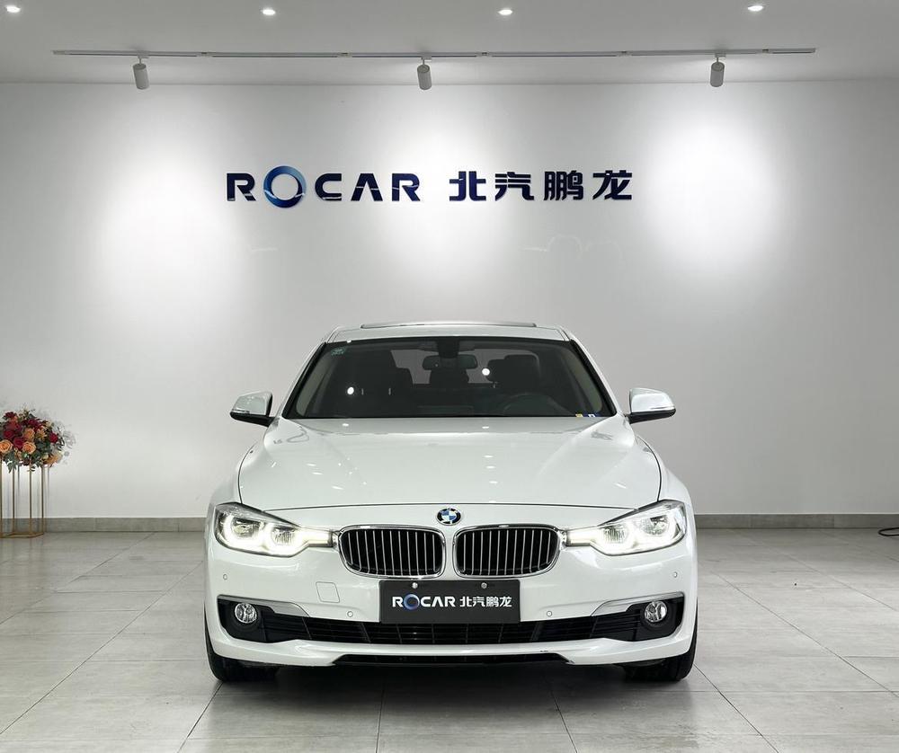 BMW 3 Series 2019 #2 BMW 3 Series 2019 car image #2