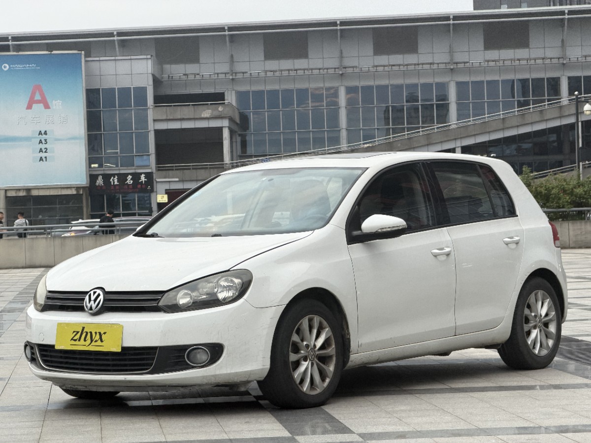 Volkswagen Golf 2014 Volkswagen Golf 2014 car image