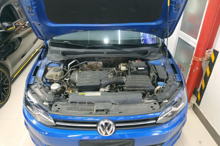 Volkswagen Polo 2021 car image #20