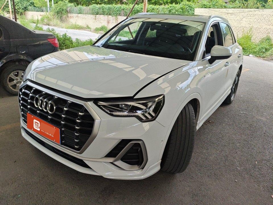 Audi Q3 2023 Audi Q3 2023 car image