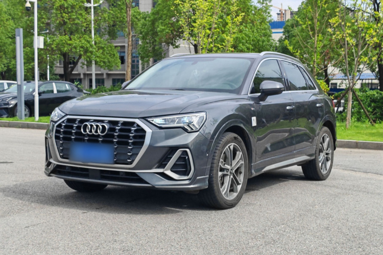 Audi Q3 2022 #2 Audi Q3 2022 car image #2