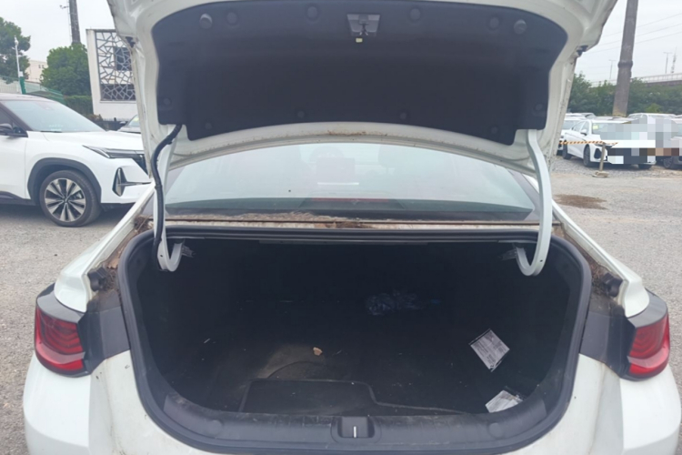 GEELY Emgrand L 2022 car image #21