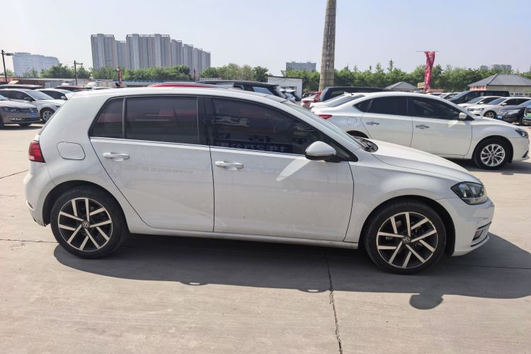 Volkswagen Golf 2020 imagen de coche #4