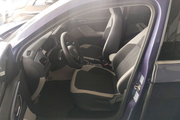 Volkswagen T-Cross 2021 car image #15