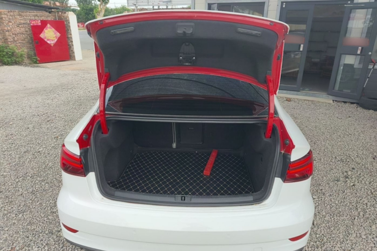 Audi A3 2019 immagine di auto #19