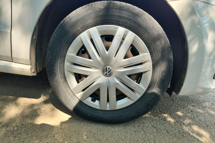 Volkswagen Polo 2018 car image #9