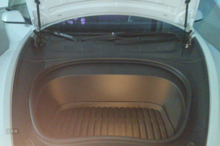 Tesla Model 3 2023 car image #22