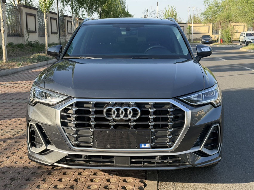 Audi Q3 2022 #2 Audi Q3 2022 car image #2