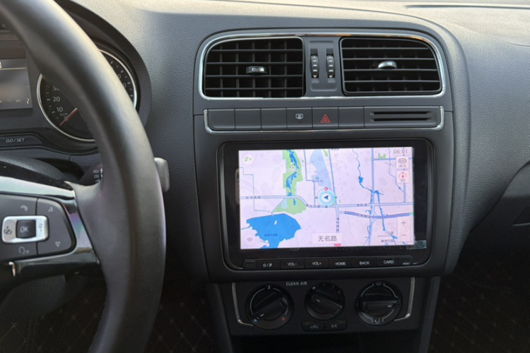 Volkswagen Polo 2017 #16 Volkswagen Polo 2017 car image #16