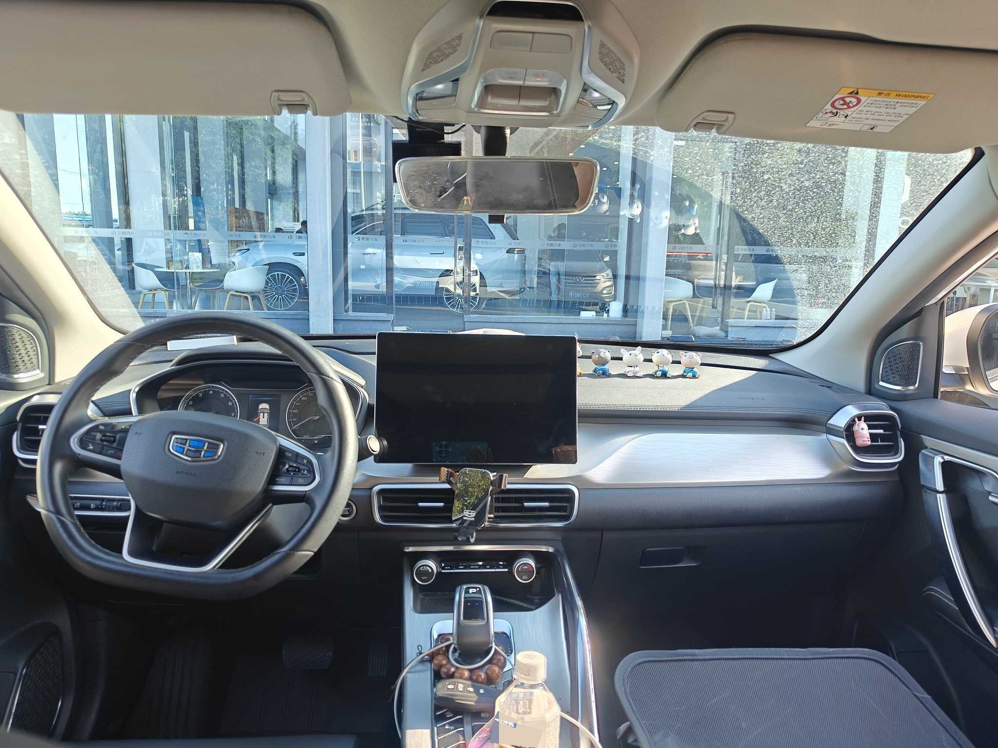 GEELY Coolray 2019 صورة سيارة #5