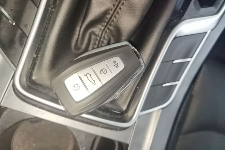 GEELY Emgrand 2021 car image #14