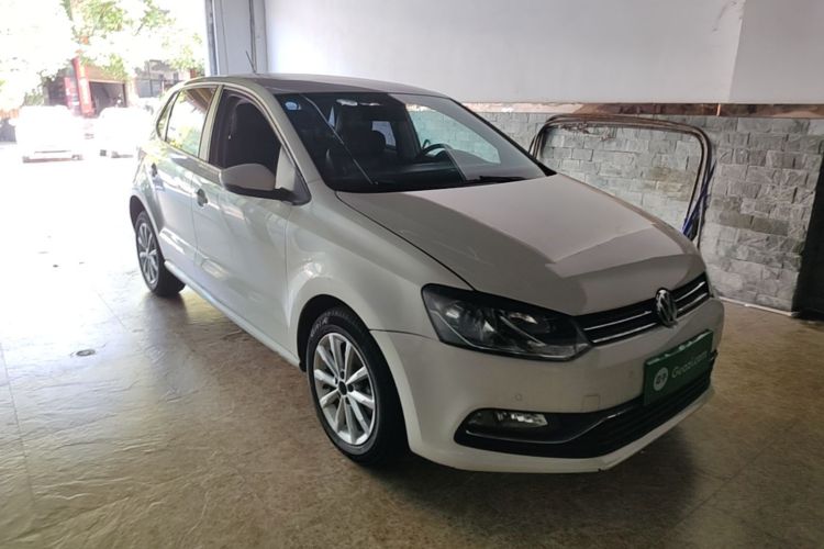 Volkswagen Polo 2015 #4 Volkswagen Polo 2015 car image #4