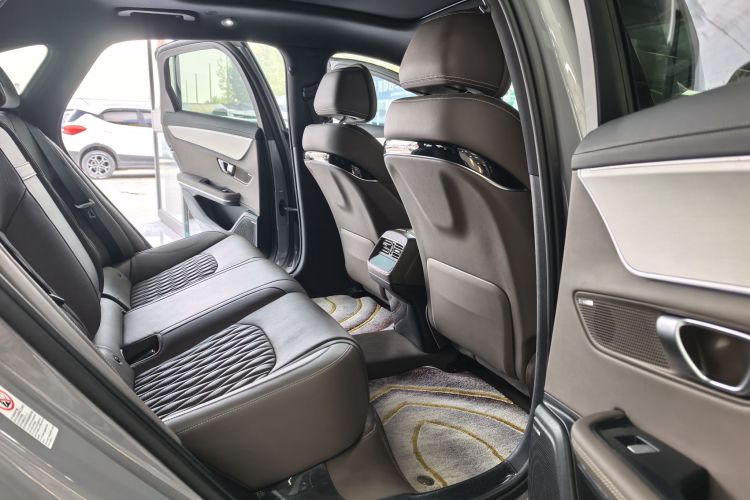 BYD Han 2024 car image #10