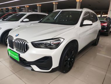 BMW X1 2020 BMW X1 2020 car image