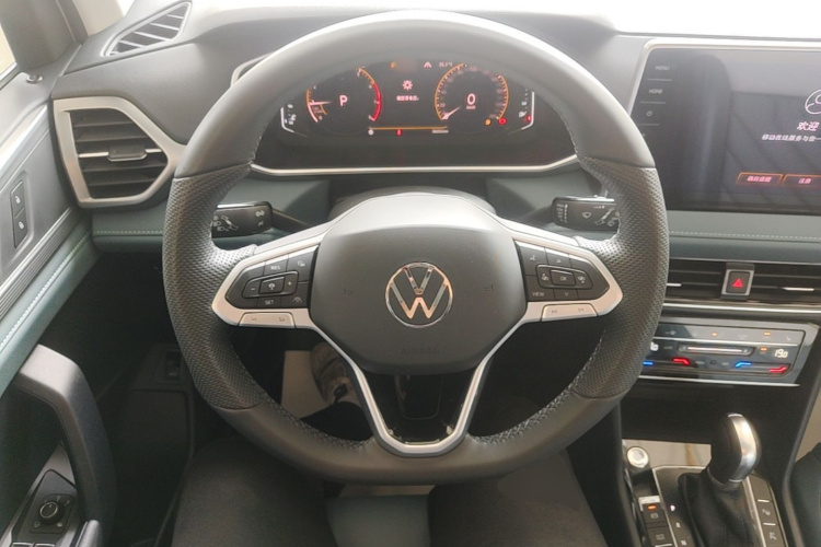 Volkswagen Tharu 2024 car image #11
