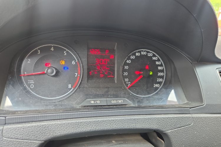 Volkswagen Santana 2019 car image #12