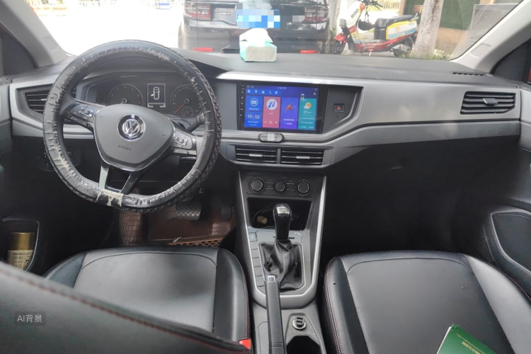 Volkswagen Polo 2021 car image #11