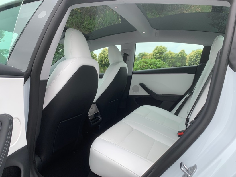 Tesla Model 3 2026 car image #5