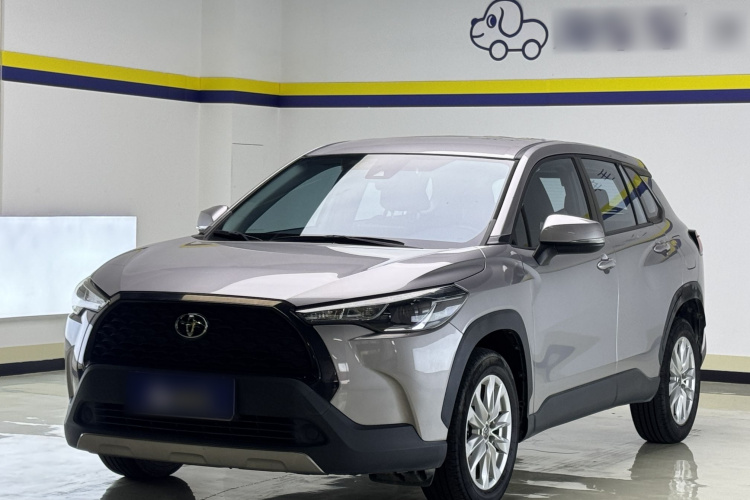 Toyota Corolla Cross 2022 immagine di auto #2