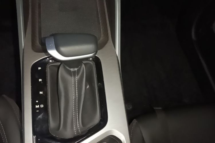 GEELY Emgrand 2024 car image #14