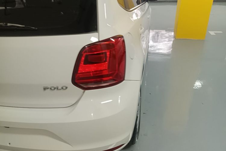 Volkswagen Polo 2018 car image #8