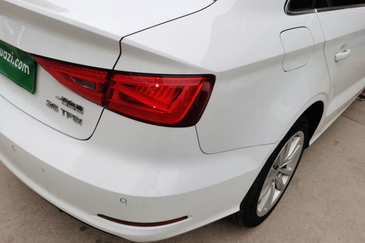 Audi A3 2016 car image #8