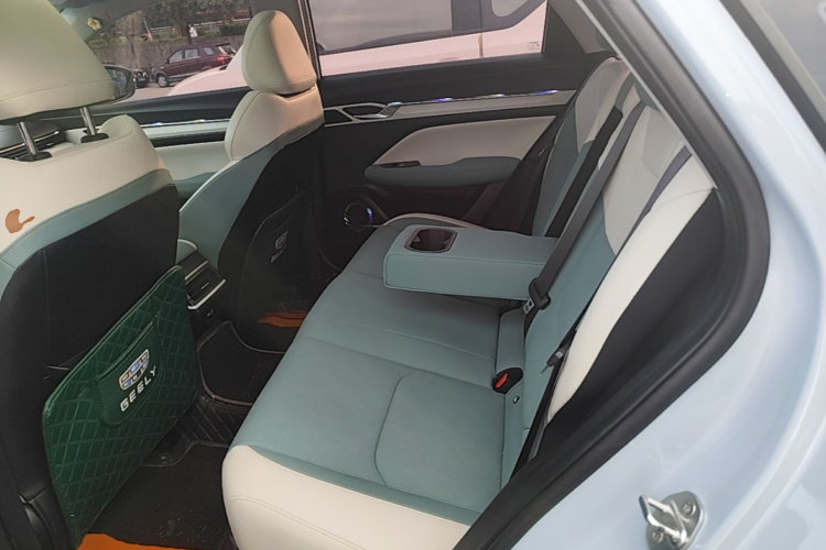 GEELY Emgrand L HiP 2023 car image #17