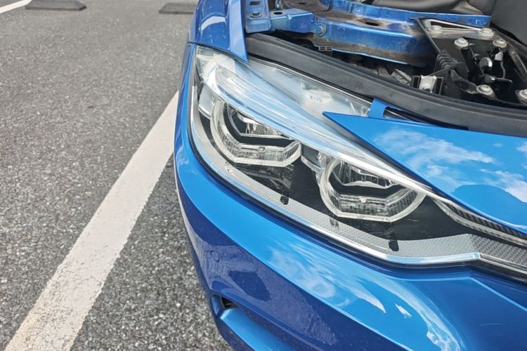 BMW 3 Series 2018 #8 BMW 3 Series 2018 car image #8