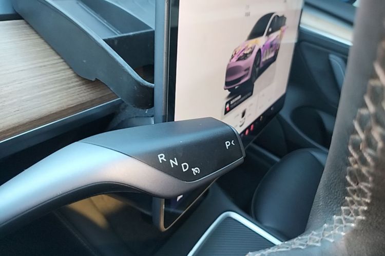 Tesla Model 3 2022 car image #14