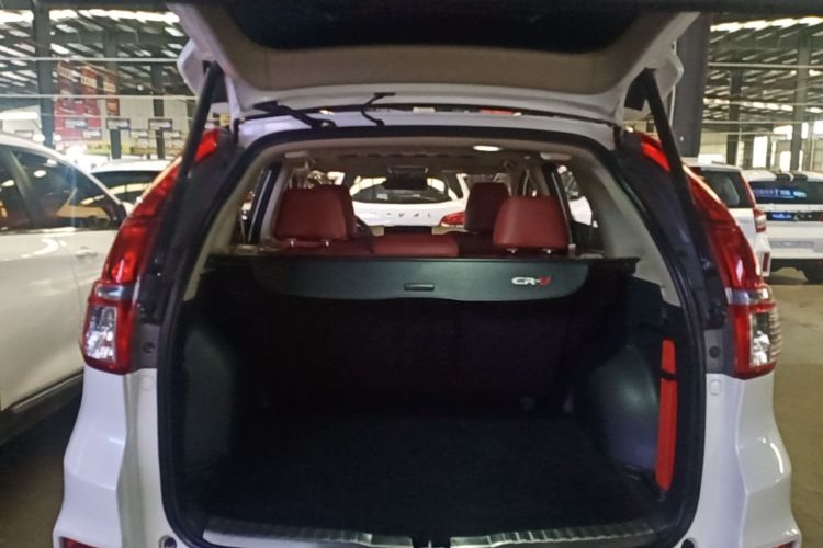 Honda CR-V 2016 immagine di auto #19