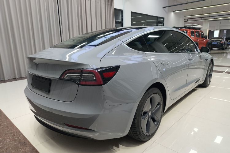 Tesla Model 3 2020 car image #5