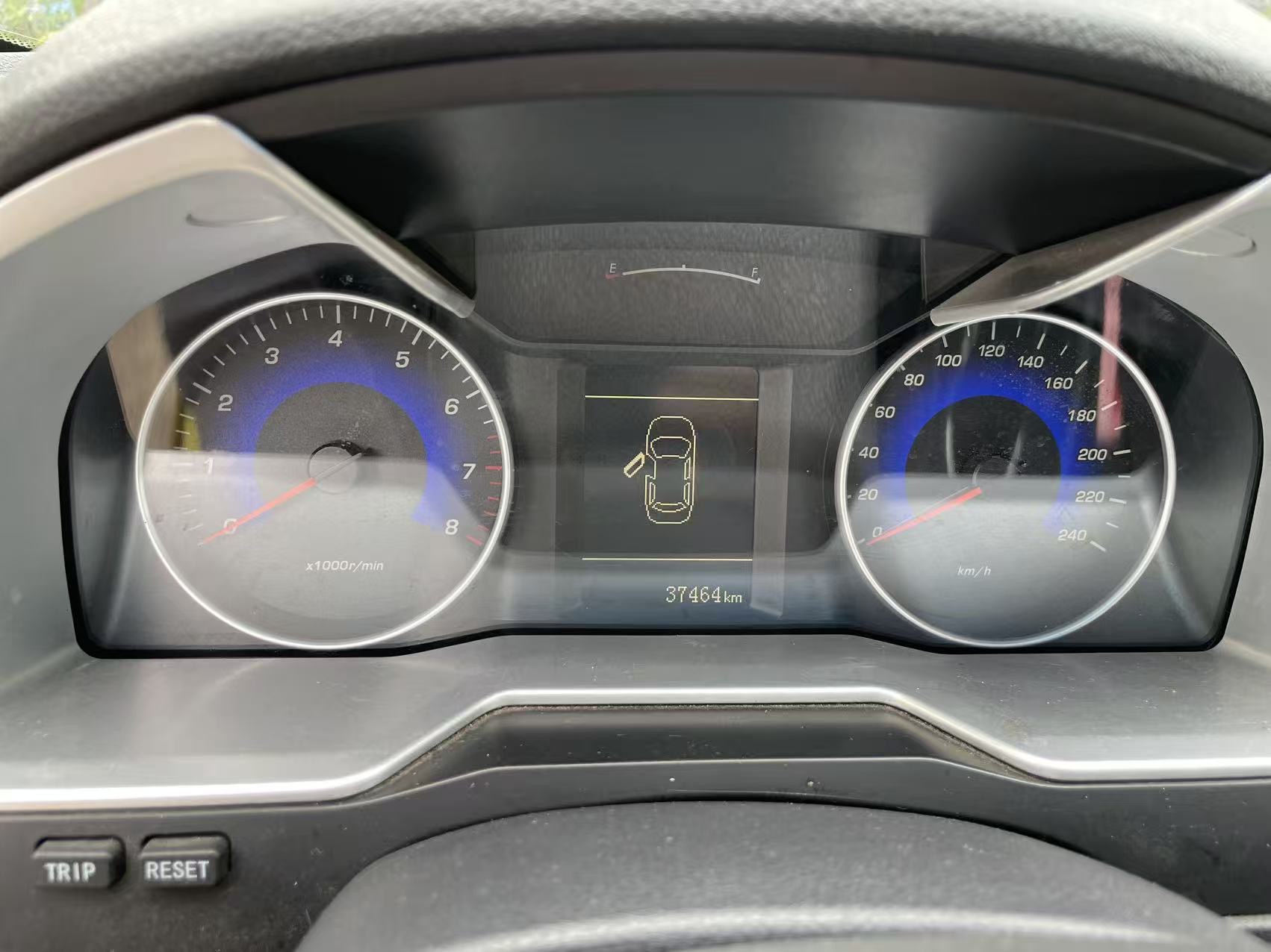 GEELY Emgrand 2015 car image #8