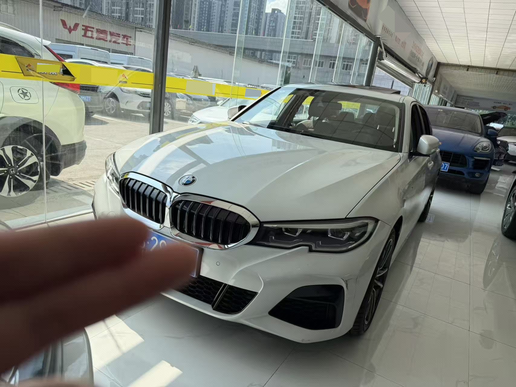 BMW 3 Series 2023 car image 