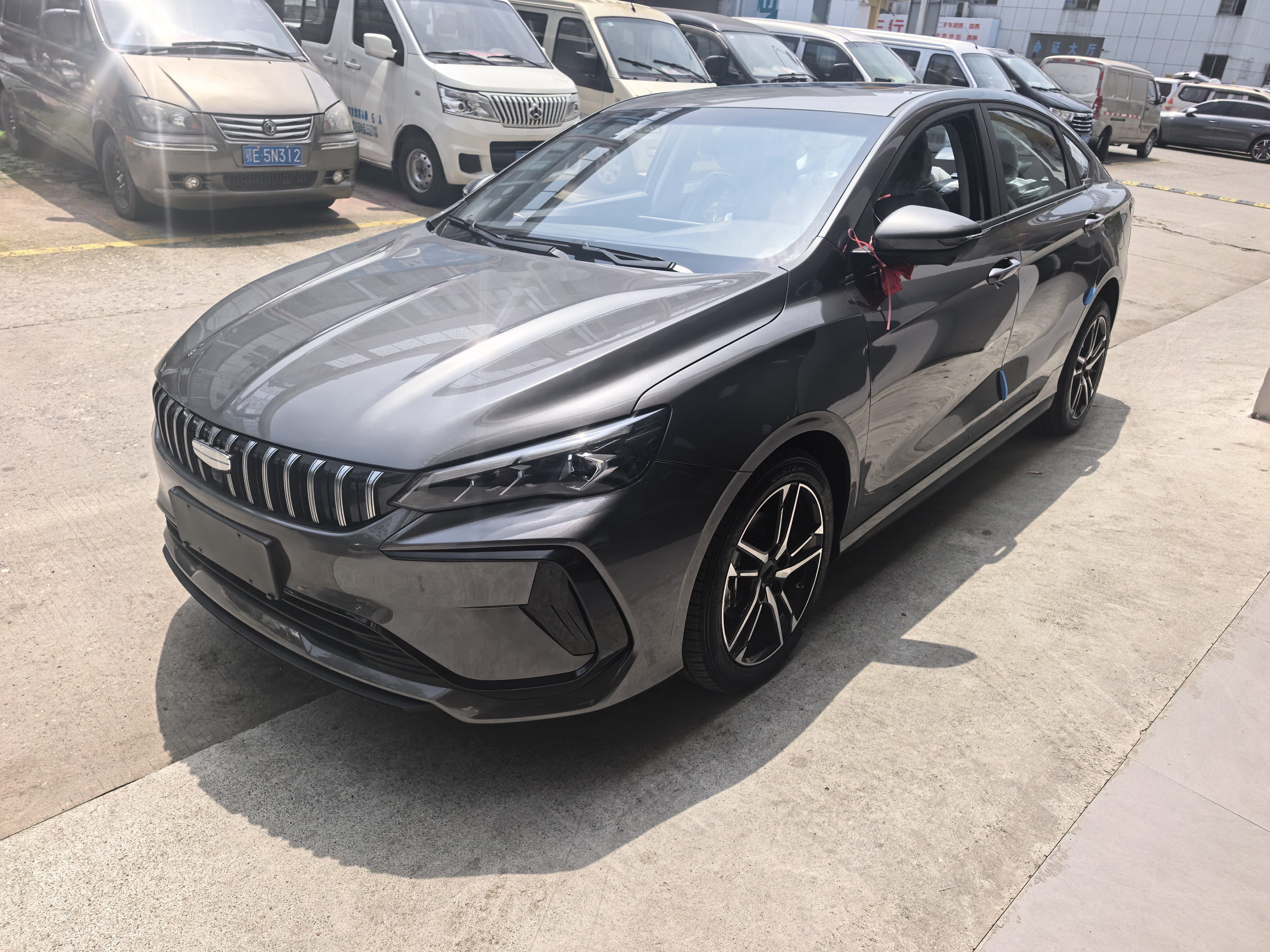 GEELY Binray 2026 汽车图片 