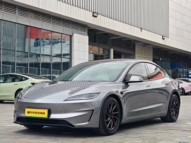 Tesla Model 3 2024 car image 