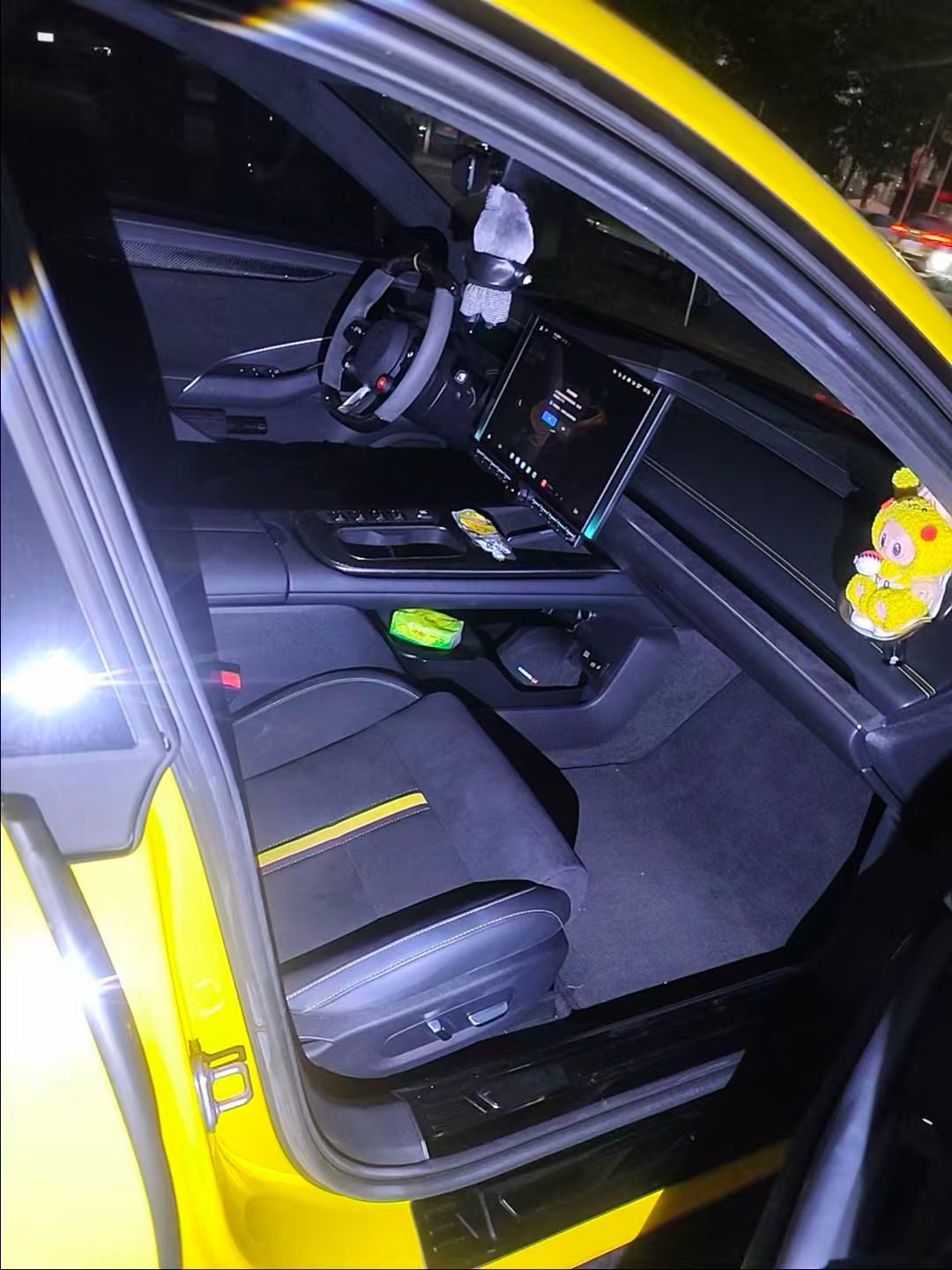 MI SU7 Ultra 2025 #3 MI SU7 Ultra 2025 immagine di auto #3
