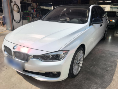 BMW 3 Series 2018 BMW 3 Series 2018 car image