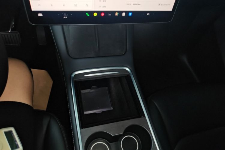 Tesla Model Y 2022 #18 Tesla Model Y 2022 car image #18