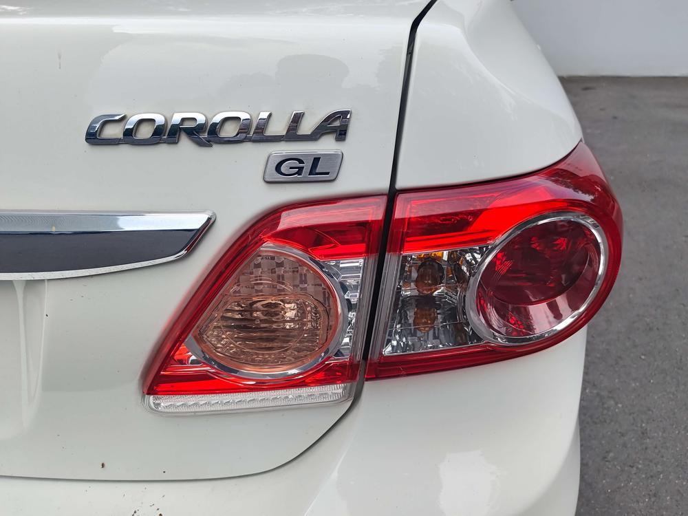 Toyota Corolla 2013 immagine di auto #8